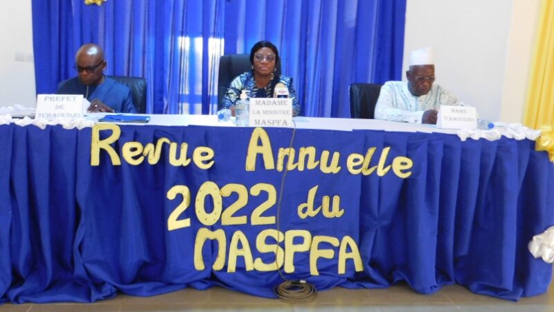 Le ministre de l’Action sociale, de la Promotion de la femme et de l’Alphabétisation a présidé la revue annuelle 2022 de son ministère à Sokodé.