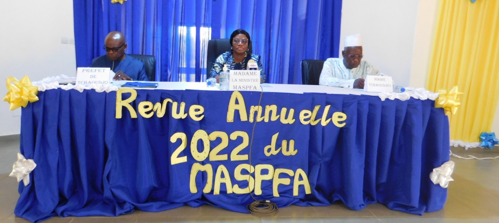 Le ministre de l’Action sociale, de la Promotion de la femme et de l’Alphabétisation a présidé la revue annuelle 2022 de son ministère à Sokodé.