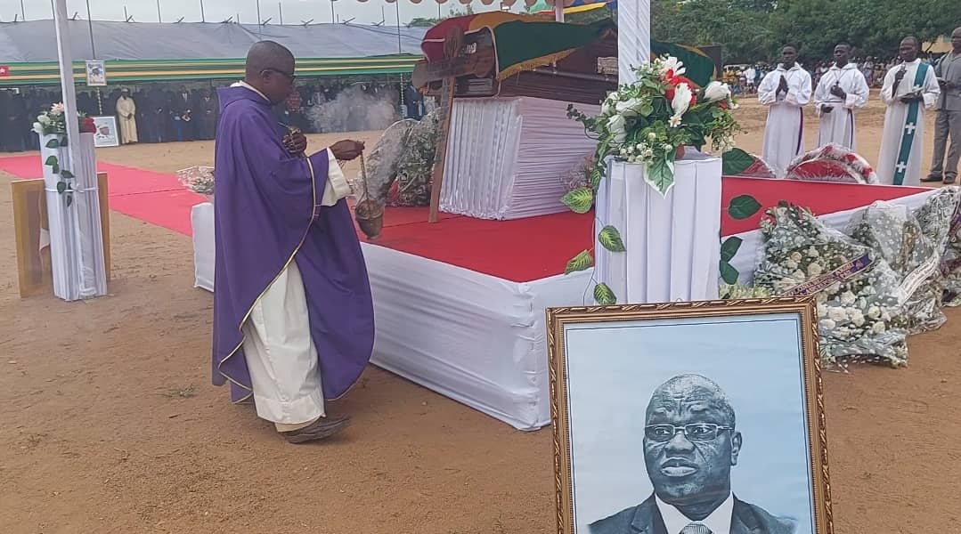 Préfecture de Tchamba / Nécrologie : Inhumation du magistrat-colonel Akobi Messan Félix à Kaboli