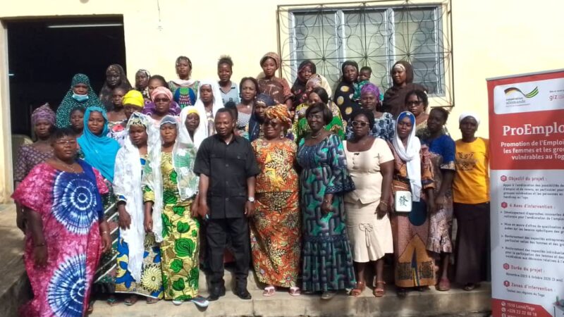 TOGO- Tchaoudjo : Formation des femmes et hommes sur les violences basées sur le genre dans le cadre des 16 jours d’activisme organisée par ProEmploi+ de la GIZ.